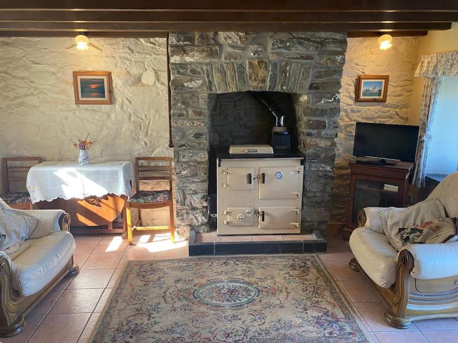 Banc Cottage Moylgrove Extérieur photo