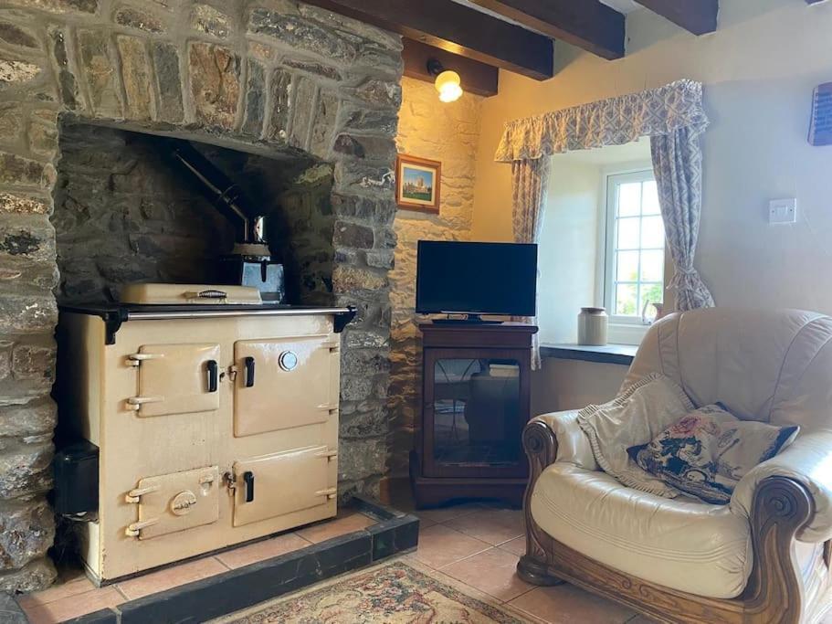 Banc Cottage Moylgrove Extérieur photo